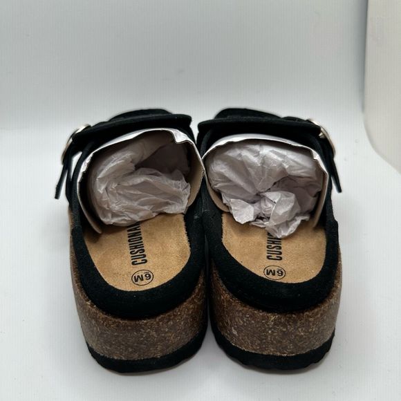 CUSHIONAIRE Women's Genuine Leather Cork Footbed Clog with +Comfort 6 BLACK - Picture 4 of 7